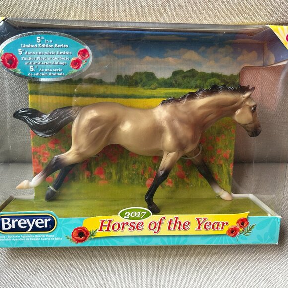 Breyer Classics Collection 2017 Horse of the Year - Picture 1 of 3